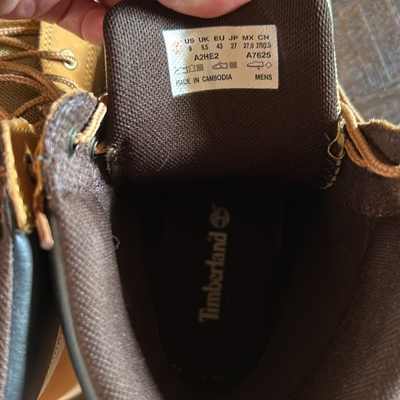 Men’s lace up Timberland boots - Picture 4 of 8